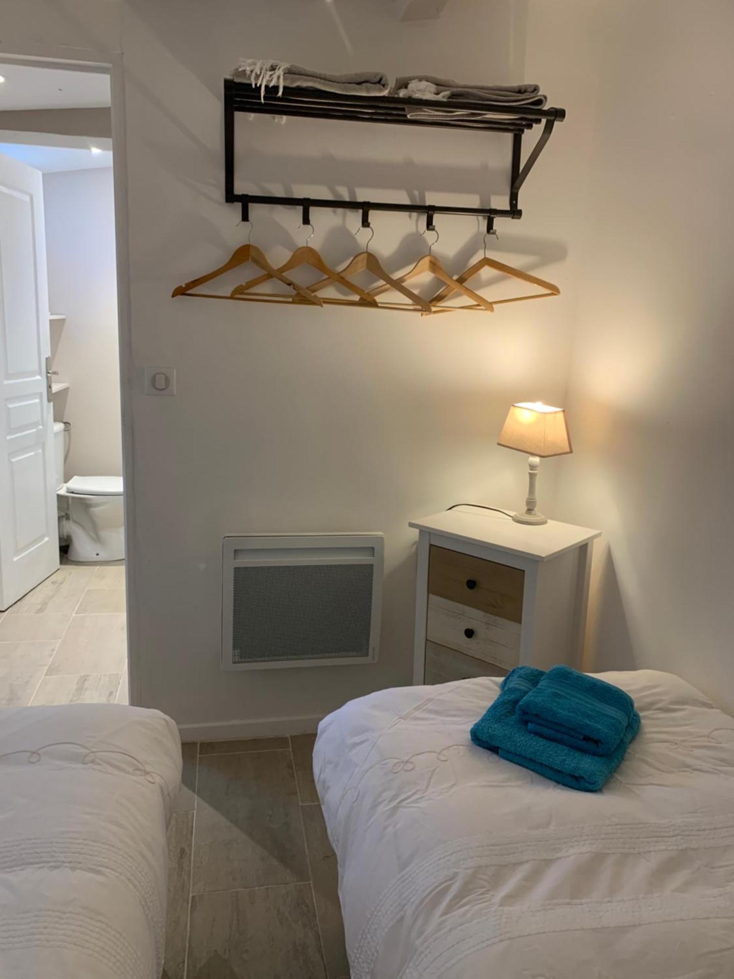 Le Petit Chene Villa Le Castellet  Bagian luar foto