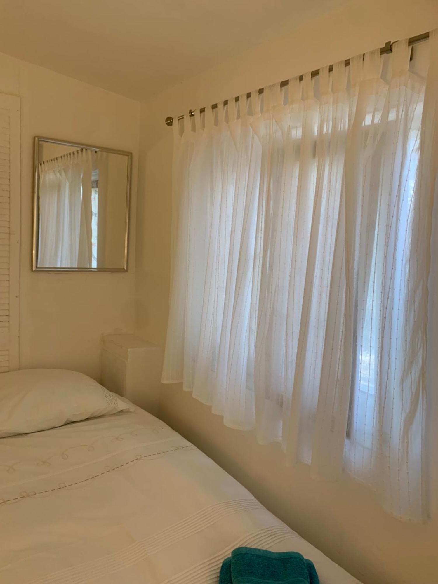 Le Petit Chene Villa Le Castellet  Bagian luar foto