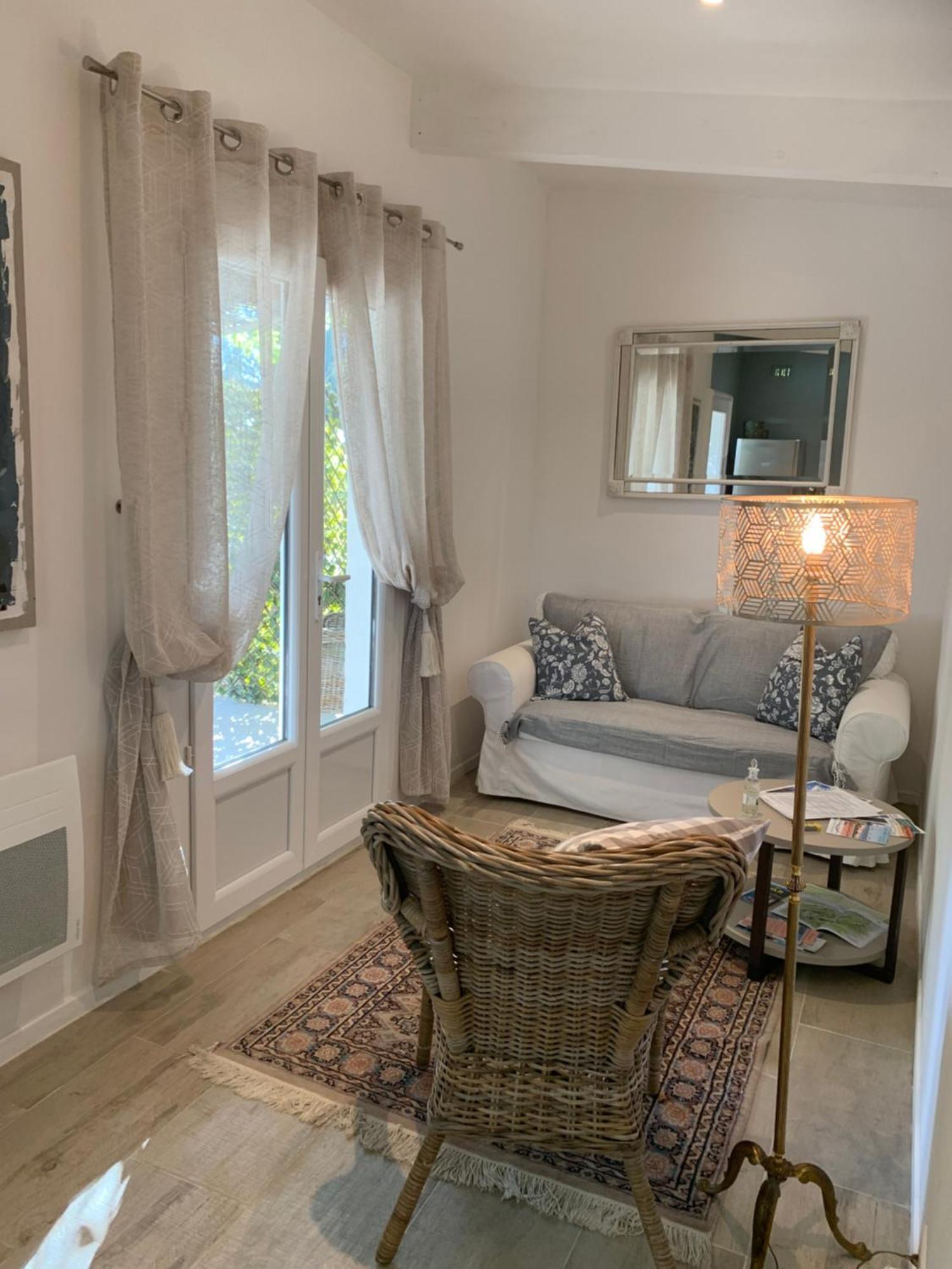 Le Petit Chene Villa Le Castellet  Bagian luar foto